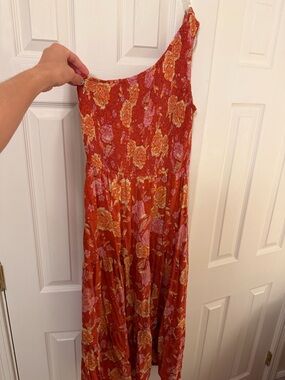 🌸One-Shoulder Floral Dress